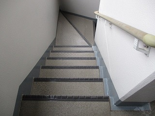階段の床洗浄後